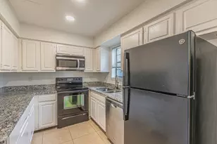 2728 Copper Creek Dr, Arlington, TX 76006 - Photo 14