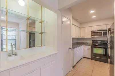 2728 Copper Creek Drive #107, Arlington, TX 76006 - Photo 12