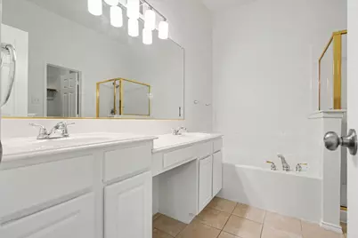 2033 Piedmont Drive, Lewisville, TX 75067 - Photo 16
