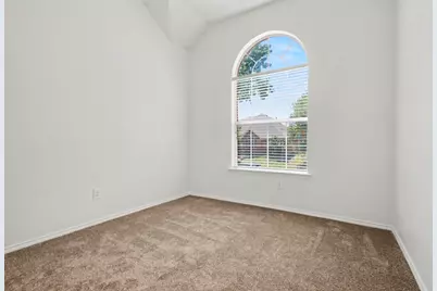 2033 Piedmont Drive, Lewisville, TX 75067 - Photo 6