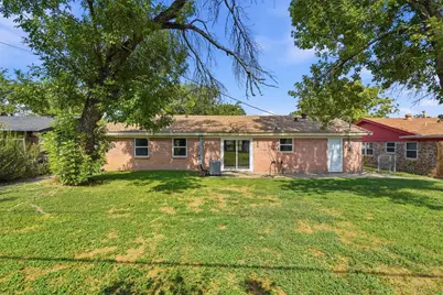 840 Crosby Avenue, White Settlement, TX 76108 - Photo 18