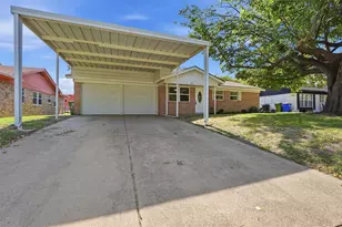 840 Crosby Ave, White Settlement, TX 76108 - Photo 2