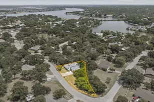 1005 Spanish Trail Dr, Granbury, TX 76048 - Photo 26