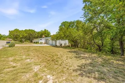 1005 Spanish Trail Drive, Granbury, TX 76048 - Photo 22