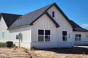 145 Legends Wy, Bridgeport, TX 76246 - Photo 2