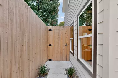 5104 Philip Avenue, Dallas, TX 75223 - Photo 38