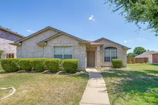924 Thistle Cir, Allen, TX 75002 - Photo 2