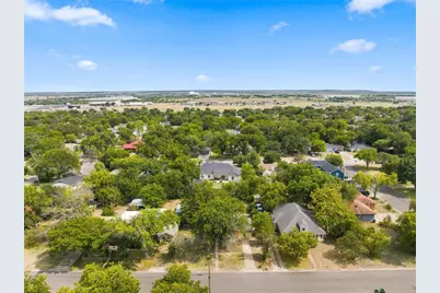 1126 W 7th Street, McGregor, TX 76657 - Photo 18