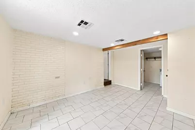 1126 W 7th Street, McGregor, TX 76657 - Photo 8