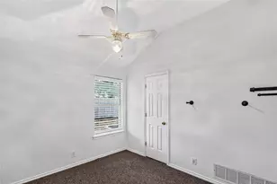 812 Brittany Dr, Denton, TX 76209 - Photo 16