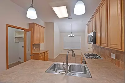 1073 Red Hawk Drive, Frisco, TX 75033 - Photo 16