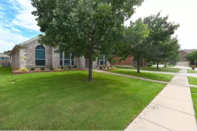 1073 Red Hawk Drive, Frisco, TX 75033 - Photo 4