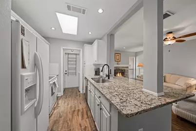 23 Park Lane, Bedford, TX 76021 - Photo 12