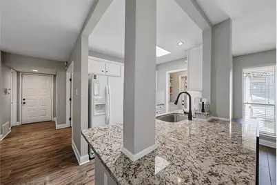 23 Park Lane, Bedford, TX 76021 - Photo 14