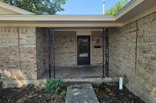 2604 Candleberry Dr, Mesquite, TX 75149 - Photo 2