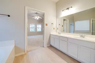 9724 Water Tree Dr, McKinney, TX 75072 - Photo 12