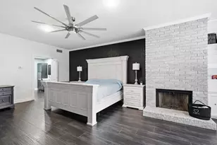 408 Arcadia St, Hurst, TX 76053 - Photo 18