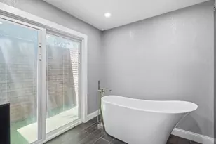 408 Arcadia St, Hurst, TX 76053 - Photo 22