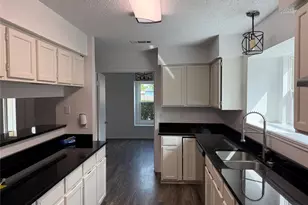 206 E Ridgegate Dr, Garland, TX 75040 - Photo 12