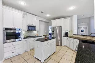 541 Hunter St, Lantana, TX 76226 - Photo 16