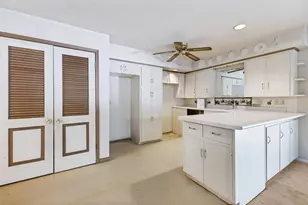 8211 Lullwater Dr, Dallas, TX 75218 - Photo 6