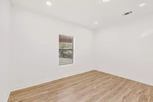 2609 Avenue G, Fort Worth, TX 76105 - Photo 18