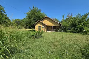 700 SW 3rd St, Hubbard, TX 76648 - Photo 2