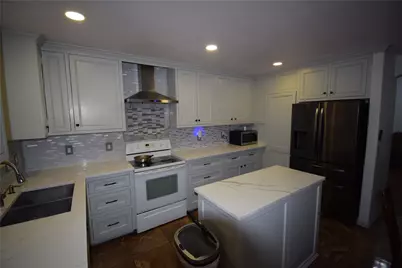 8516 Torreon Court, Dallas, TX 75217 - Photo 2