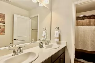 7324 Clementine Dr, Irving, TX 75063 - Photo 22