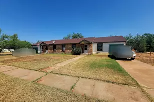 2034 N 14th St, Abilene, TX 79603 - Photo 2