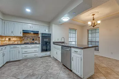 917 Meadowgate Drive, Garland, TX 75040 - Photo 12