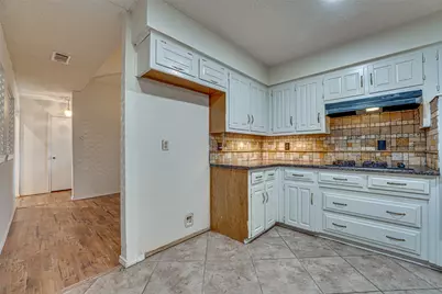 917 Meadowgate Drive, Garland, TX 75040 - Photo 14