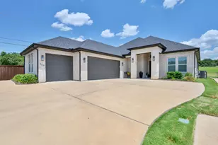 1124 Aviara Ct, Granbury, TX 76048 - Photo 1