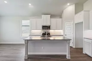 724 Metallic Tree Ln, Van Alstyne, TX 75495 - Photo 2