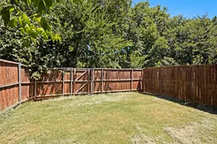 241 Barrington Ln, Lewisville, TX 75067 - Photo 24