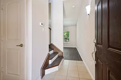 241 Barrington Lane, Lewisville, TX 75067 - Photo 4