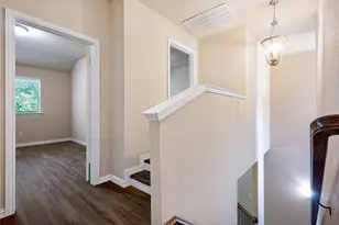 241 Barrington Ln, Lewisville, TX 75067 - Photo 14