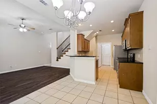 241 Barrington Ln, Lewisville, TX 75067 - Photo 6