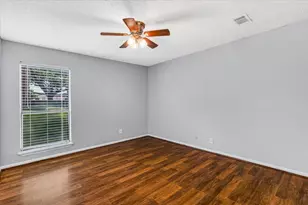 1908 Cloisters Dr, Arlington, TX 76011 - Photo 22