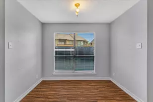 1908 Cloisters Dr, Arlington, TX 76011 - Photo 10