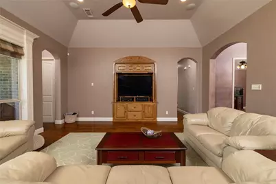 11082 Sarah Lane, Fort Worth, TX 76179 - Photo 14