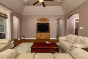 11082 Sarah Ln, Fort Worth, TX 76179 - Photo 14
