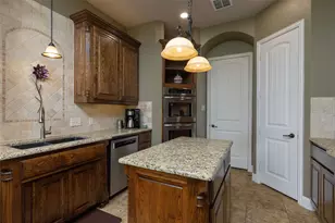11082 Sarah Ln, Fort Worth, TX 76179 - Photo 18