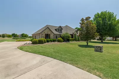 11082 Sarah Lane, Fort Worth, TX 76179 - Photo 4