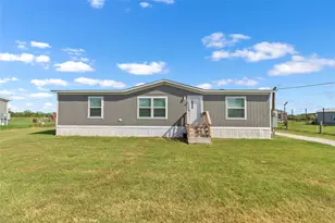 2347 NE County Road 2070, Powell, TX 75153 - Photo 2