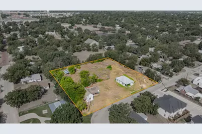 640 N McCart Street, Stephenville, TX 76401 - Photo 2