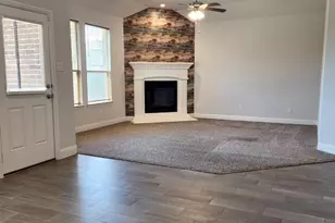 1801 Spinnaker Dr, Denton, TX 76210 - Photo 10