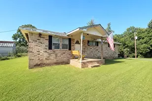 570 An County Road 2419, Montalba, TX 75853 - Photo 2