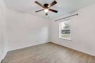 913 Childers Ave, Benbrook, TX 76126 - Photo 14