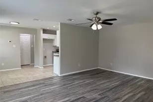 12905 Kleberg Rd, Dallas, TX 75253 - Photo 2